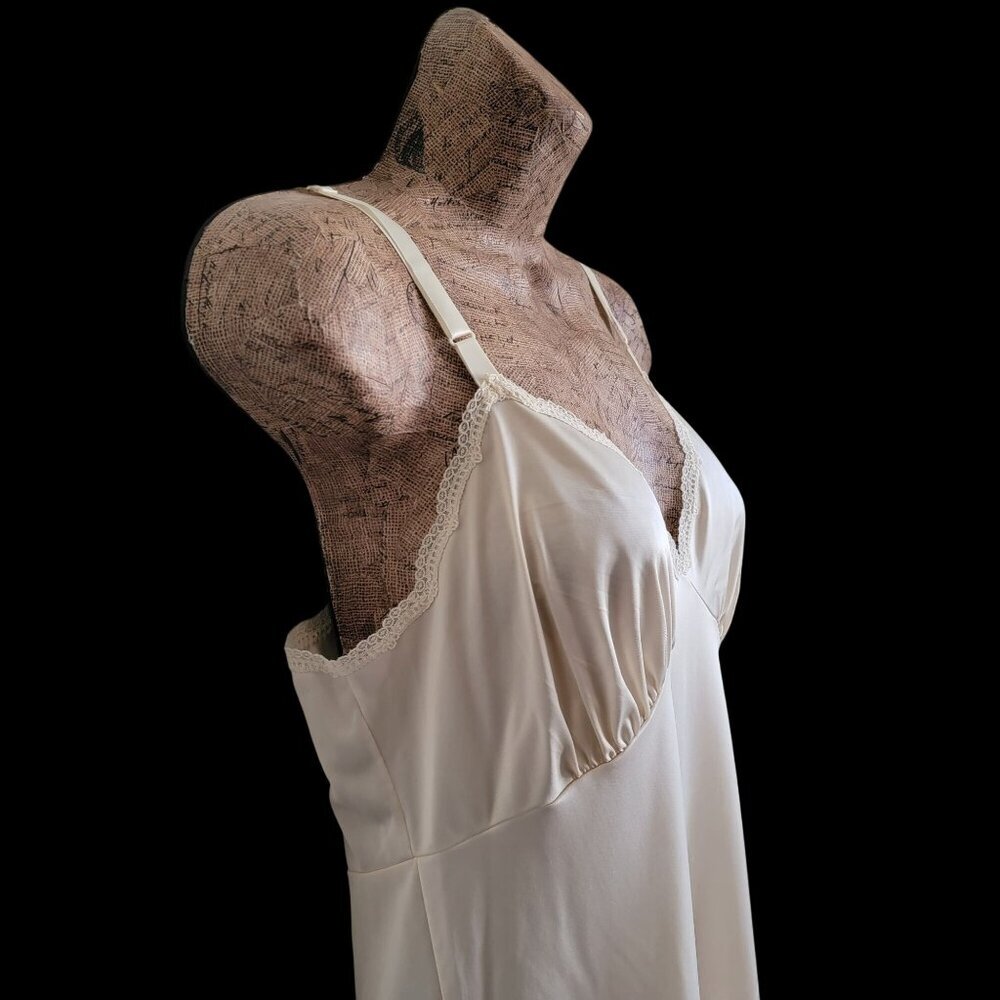 Vintage Ivory Full-Length Satin Nightgown with Lace Trim & Adjustable Straps